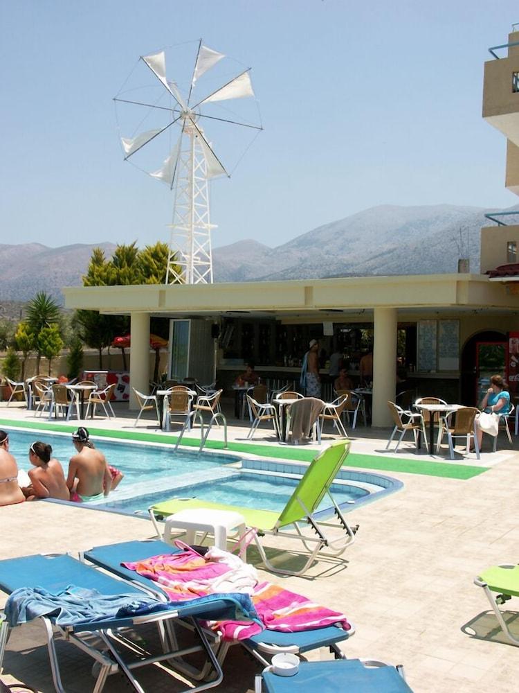 Nikos Hotel Mália Exterior foto