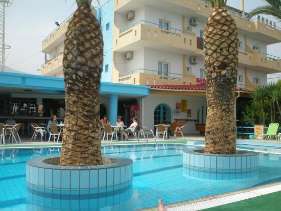 Nikos Hotel Mália Exterior foto